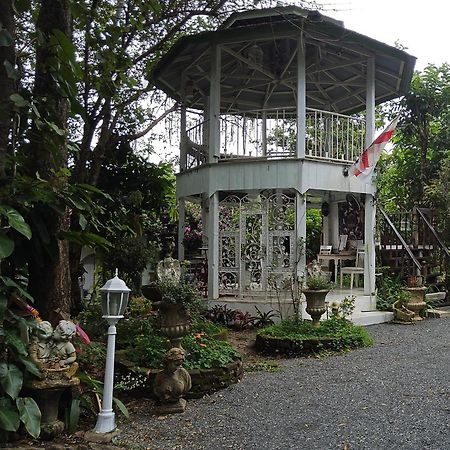 Balmy Hideout Cafe & Homestay Ban Huai Kaeo Buitenkant foto