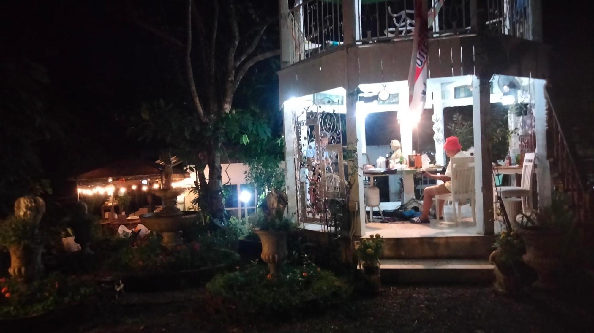 Balmy Hideout Cafe & Homestay Ban Huai Kaeo Buitenkant foto