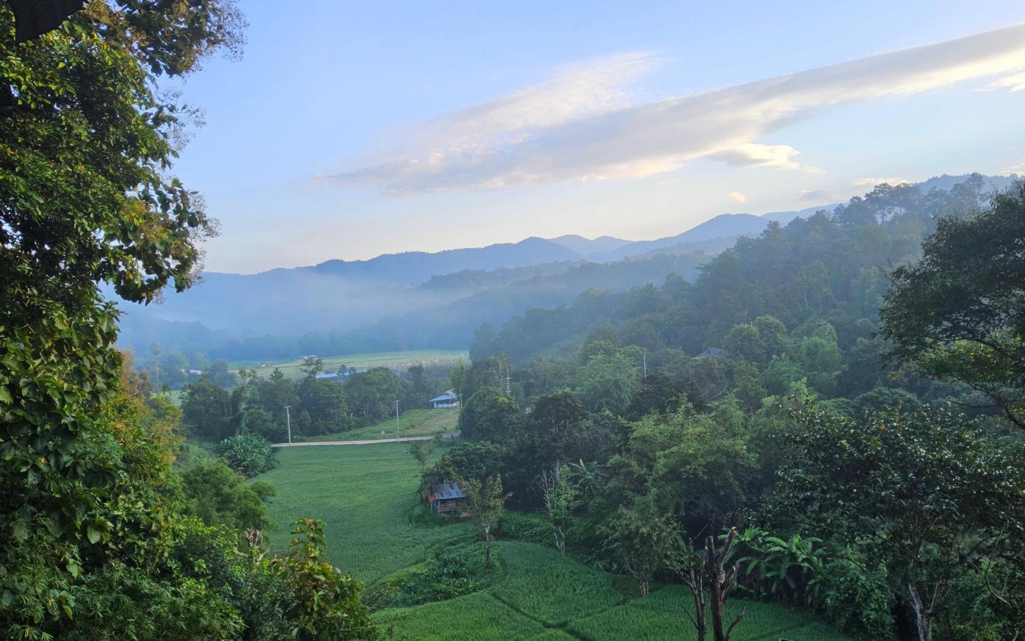Balmy Hideout Cafe & Homestay Ban Huai Kaeo Buitenkant foto