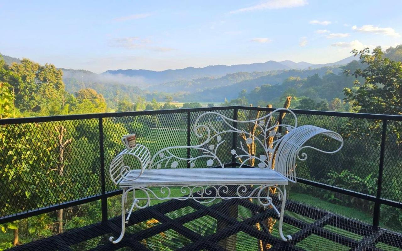 Balmy Hideout Cafe & Homestay Ban Huai Kaeo Buitenkant foto